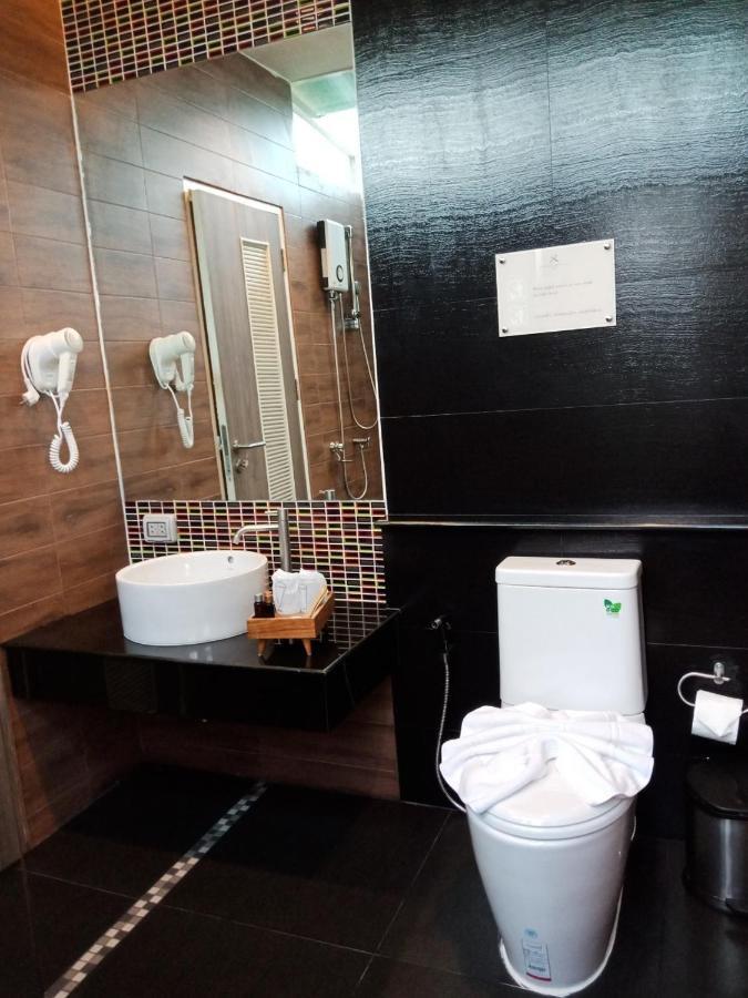 Keang Kluen Talay Resort Haad Chao Samran Esterno foto